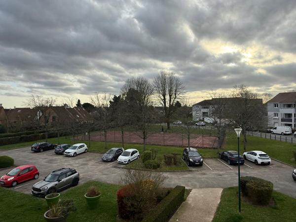 Bel appartement  T3, 65 m2 avec ascenseur, balcon et tennis dans quartier recherché  - 205 000  - DPE C
