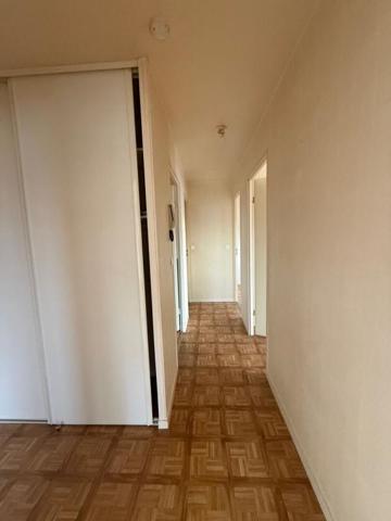 Bel appartement  T3, 65 m2 avec ascenseur, balcon et tennis dans quartier recherché  - 205 000  - DPE C