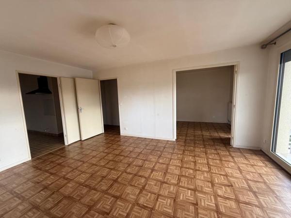 Bel appartement  T3, 65 m2 avec ascenseur, balcon et tennis dans quartier recherché  - 205 000  - DPE C