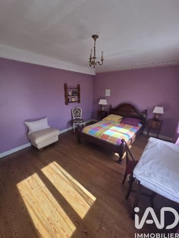 Maison à vendre 7 pièces 220 m² Montlieu-la-Garde