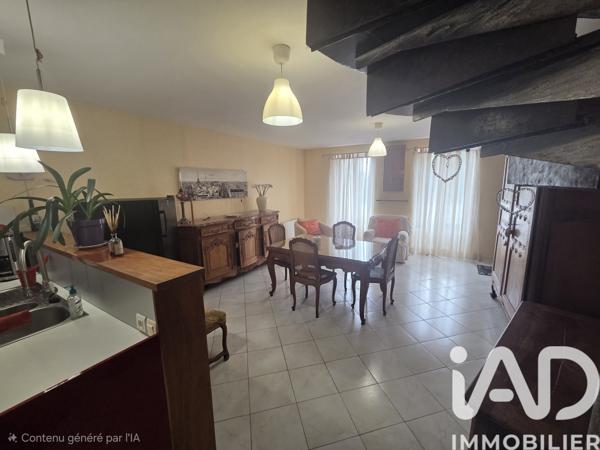 Maison à vendre 7 pièces 220 m² Montlieu-la-Garde