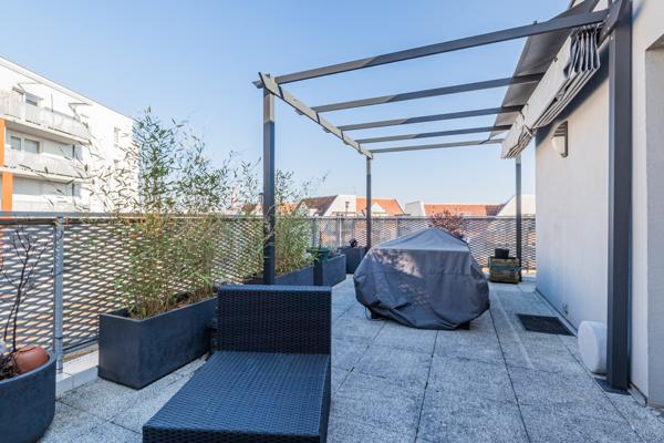 Strasbourg (67200) Appartement 4 pièces – Dernier étage – Grande terrasse – Garage