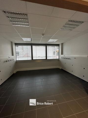 Bureaux à vendre Caluire et Cuire emplacement proche métro et bus TCL