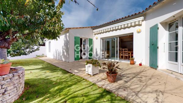 Maison de plain-pied à Ars-en-Ré ? en plein centre, au calme