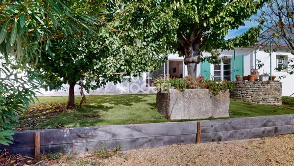 Maison de plain-pied à Ars-en-Ré ? en plein centre, au calme