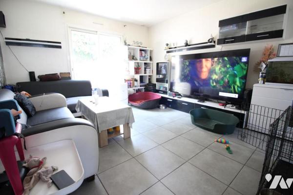 HENNEBONT, Maison LOUEE de plain-pied, 2 chambres et jardin