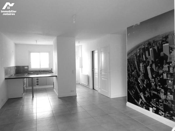 HENNEBONT, Maison LOUEE de plain-pied, 2 chambres et jardin