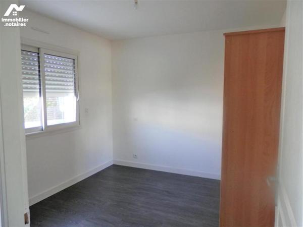 HENNEBONT, Maison LOUEE de plain-pied, 2 chambres et jardin