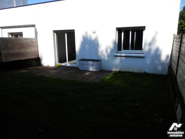 HENNEBONT, Maison LOUEE de plain-pied, 2 chambres et jardin