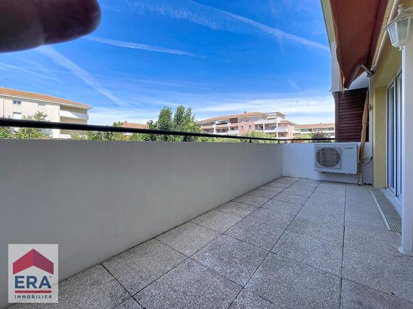 CHÂTEAU-GOMBERT 13013 - DUPLEX T3 DE 75 M² EN DERNIER ÉTAGE AVEC TERRASSE, PARKING ET ENVIRONNEMENT VERDOYANT