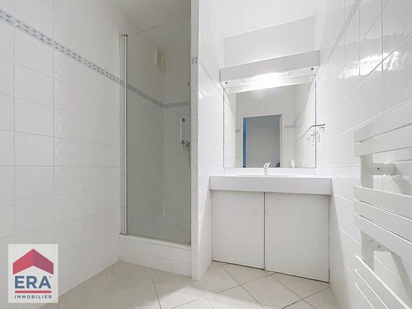 CHÂTEAU-GOMBERT 13013 - DUPLEX T3 DE 75 M² EN DERNIER ÉTAGE AVEC TERRASSE, PARKING ET ENVIRONNEMENT VERDOYANT