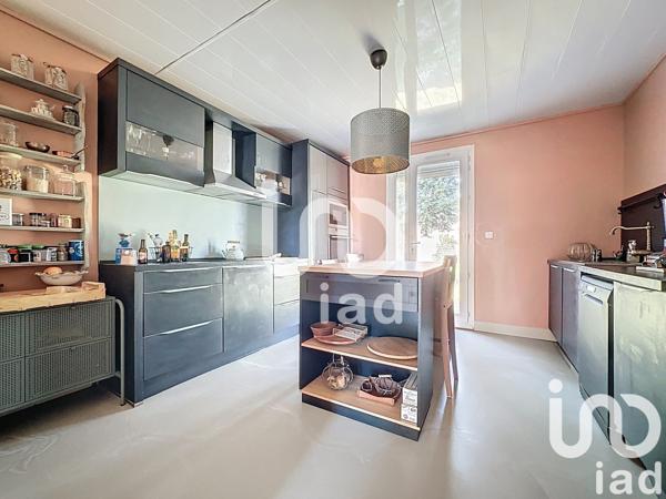 Maison à vendre 4 pièces 124 m² Tavel
