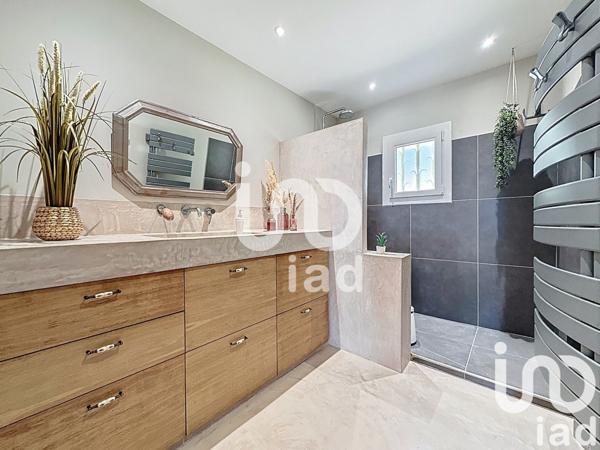 Maison à vendre 4 pièces 124 m² Tavel