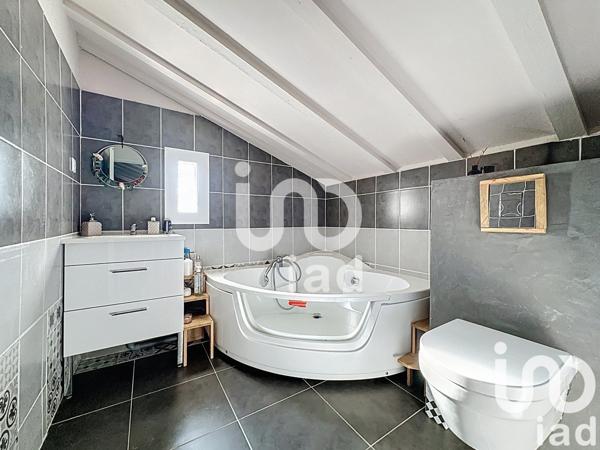 Maison à vendre 4 pièces 124 m² Tavel