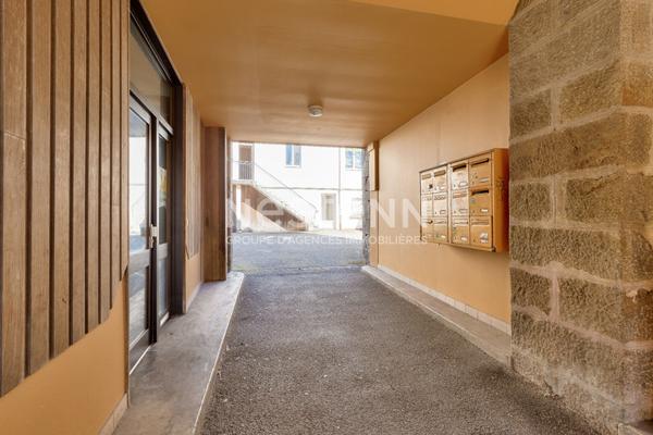 LOT DE DEUX APPARTEMENTS LOUES 820€ A VENDRE QUARTIER ROBIEN