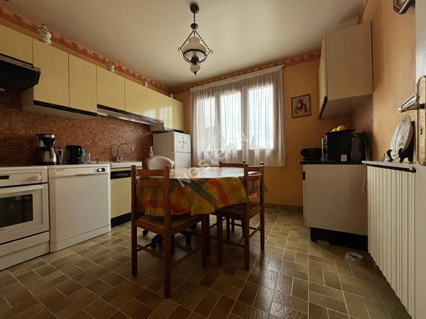 Maison à vendre à Fosses - 6 pièces, 4 chambres