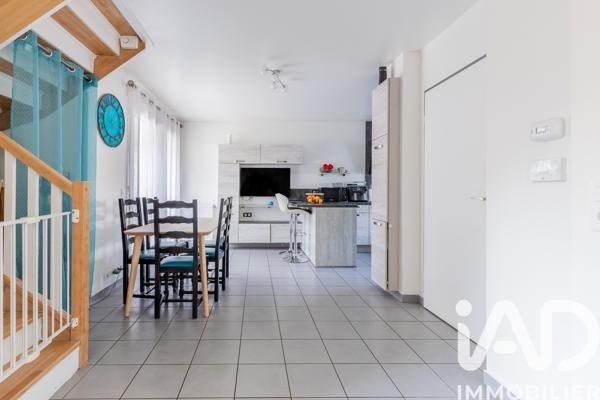 Maison à vendre 5 pièces 82 m² Fleury-Mérogis