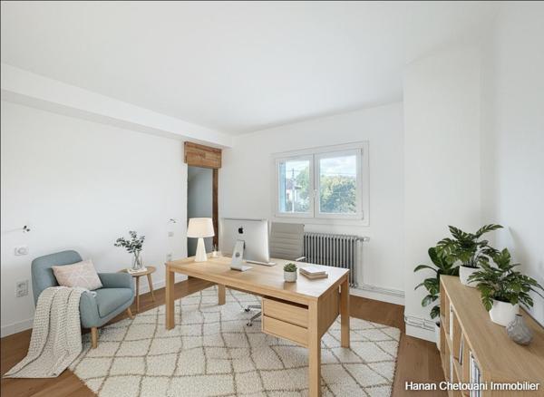 Grande maison indépendante avec dépendance pro et garage haute capacité 3m hauteur