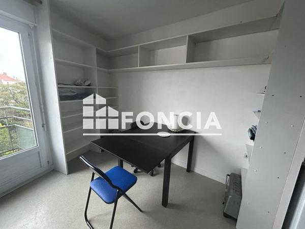 Location Studio 22.4 m² - 36 BOULEVARD DES BELGES La Roche Sur Yon 85000