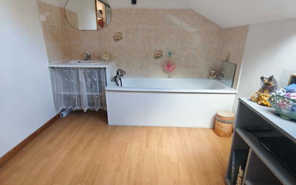 Maison à vendre    5 pièces • 165 m2 Aizecourt-le-Haut