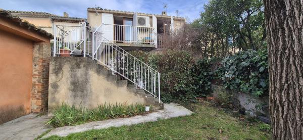 Cheval-Blanc (84460) A LOUER APPARTEMENT T3 AVEC JARDINET