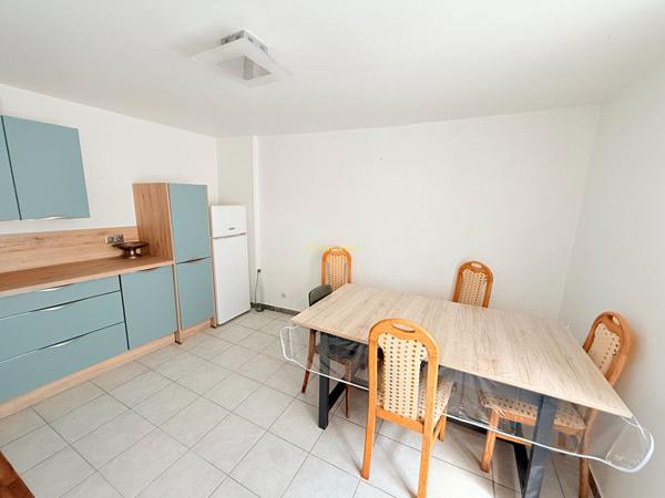 A VENDRE AGDE MAISON  4 PIÈCES + COMBLES 32M²