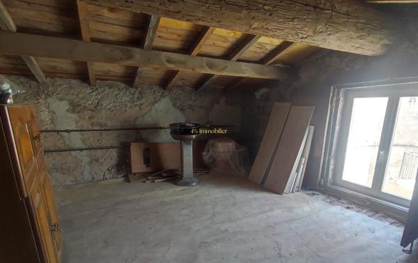 A VENDRE AGDE MAISON  4 PIÈCES + COMBLES 32M²