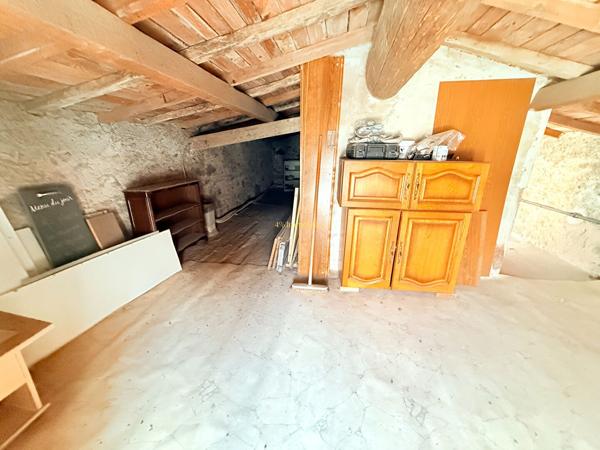A VENDRE AGDE MAISON  4 PIÈCES + COMBLES 32M²