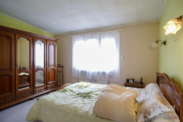 NON DISPONIBLE / MAISON 3 CHAMBRES SDB SOUS-SOL INTEGRAL GARAGE TRES CALME !!!  Boves (80440)