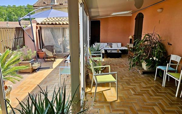 Appartement à vendre    5 pièces • 143 m2 Avignon