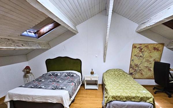 Appartement à vendre    5 pièces • 143 m2 Avignon