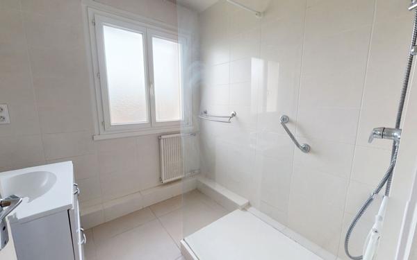 Appartement à vendre    4 pièces • 84,49 m2 Sainte-Foy-lès-Lyon