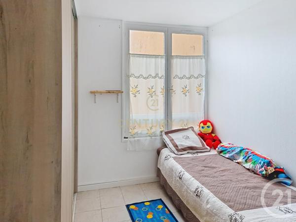 Appartement F4 à vendre  4 pièces - 83 m2 NOISY LE GRAND - 93