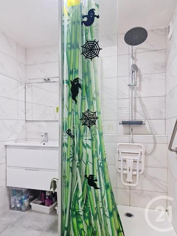 Appartement F4 à vendre  4 pièces - 83 m2 NOISY LE GRAND - 93