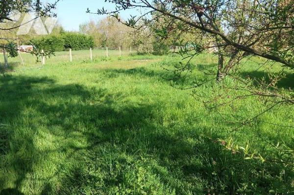 PAVILLON construit en 2009 s/terrain de 1.482m2, env 127m2 hab et comprenant :
- de plain-pied...