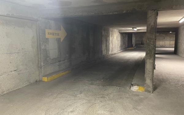 Stationnement à vendre    Paris 11