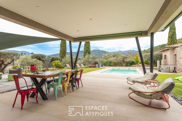 Villa contemporaine de plain-pied avec piscine