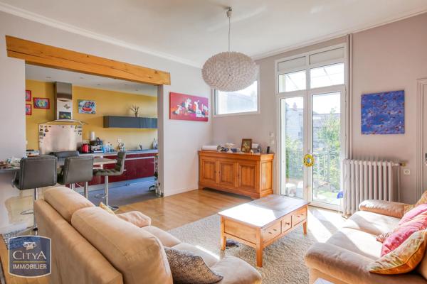 Maison à vendre 8 pièces 182m² Saumur (49400)