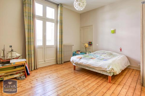 Maison à vendre 8 pièces 182m² Saumur (49400)