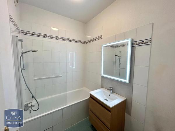 Appartement à louer 3 pièces 77.96m²