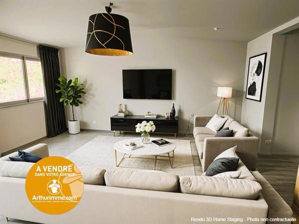 Vente                                                      Appartement
                        
                     2 pièces                      68 m2                     à Le Lavandou