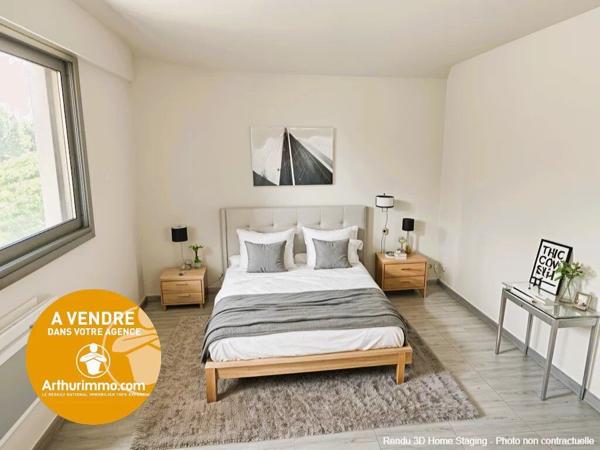 Vente                                                      Appartement
                        
                     2 pièces                      68 m2                     à Le Lavandou