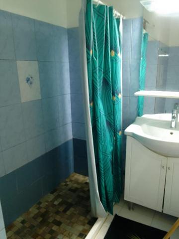 Appartement de bonne facture à 50 m de la plage