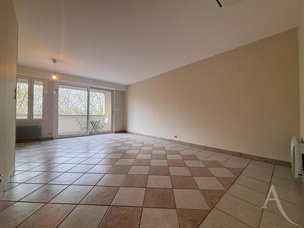 Appartement 3 pièces ? 7ème étage avec ascenseur ? Bourges centre