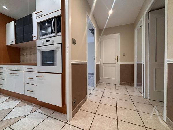 Appartement 3 pièces ? 7ème étage avec ascenseur ? Bourges centre