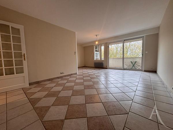 Appartement 3 pièces ? 7ème étage avec ascenseur ? Bourges centre