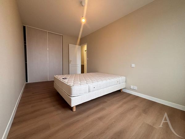 Appartement 3 pièces ? 7ème étage avec ascenseur ? Bourges centre