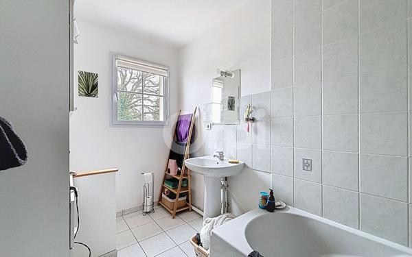 Maison à louer    4 pièces •  Neuilly-sous-Clermont