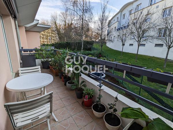 Superbe appartement rénové de 100 m² - Dernier étage avec balcon et garage - Saint-Claude