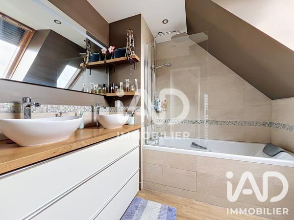 Maison à vendre 5 pièces 101,3 m² La Queue-en-Brie